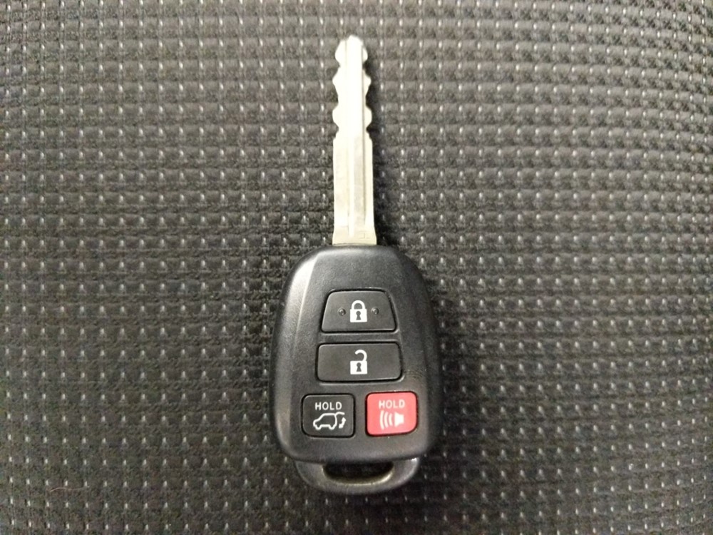 2016 Toyota RAV4 - Keys