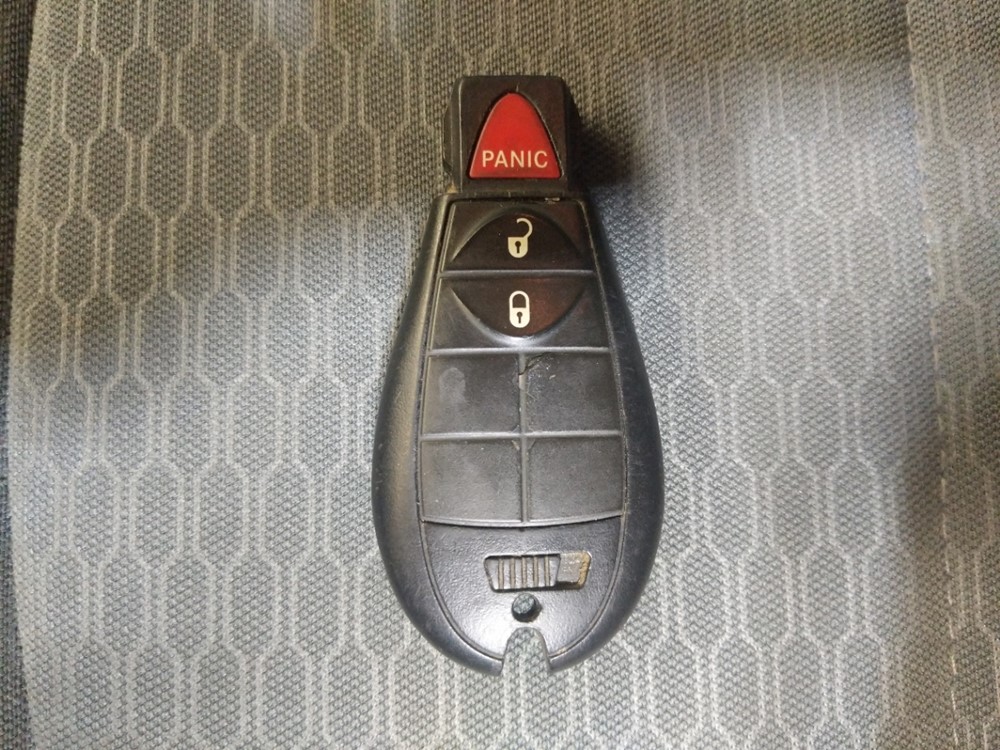 2016 Dodge Ram 1500 - Keys