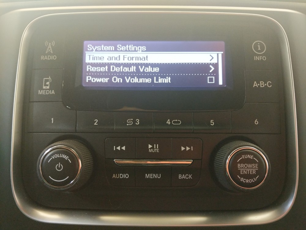 2016 Dodge Ram 1500 - Stereo Package