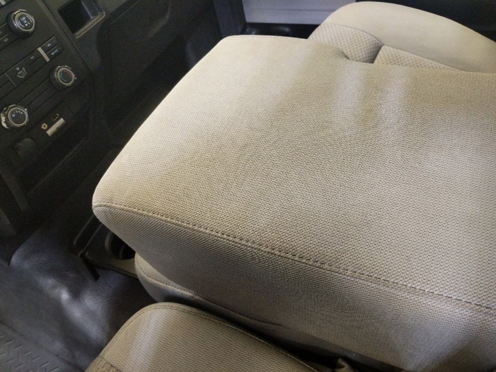2013 Ford F-150 - Center Console/Cup Holders