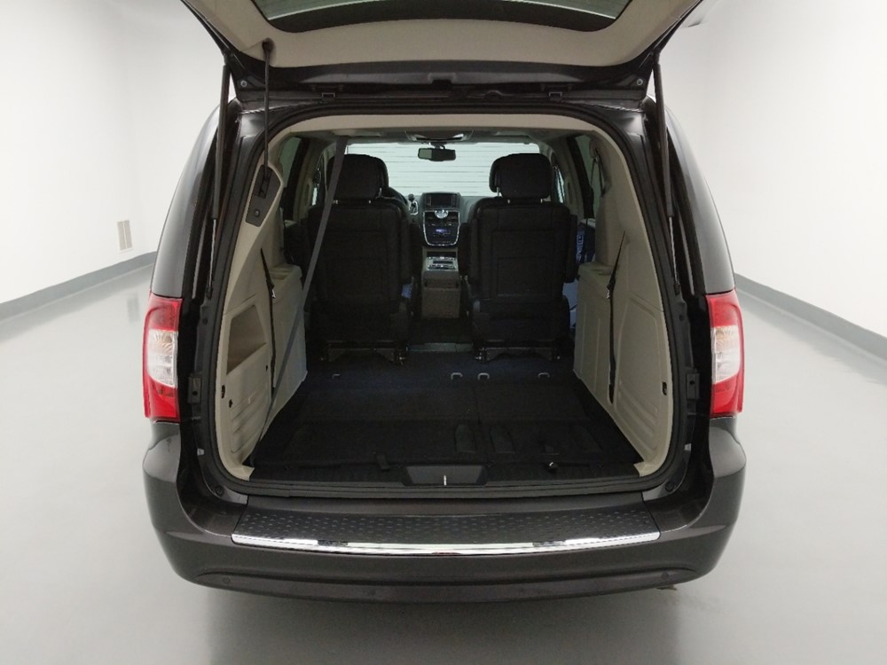 2016 Chrysler Town and Country - Trunk
