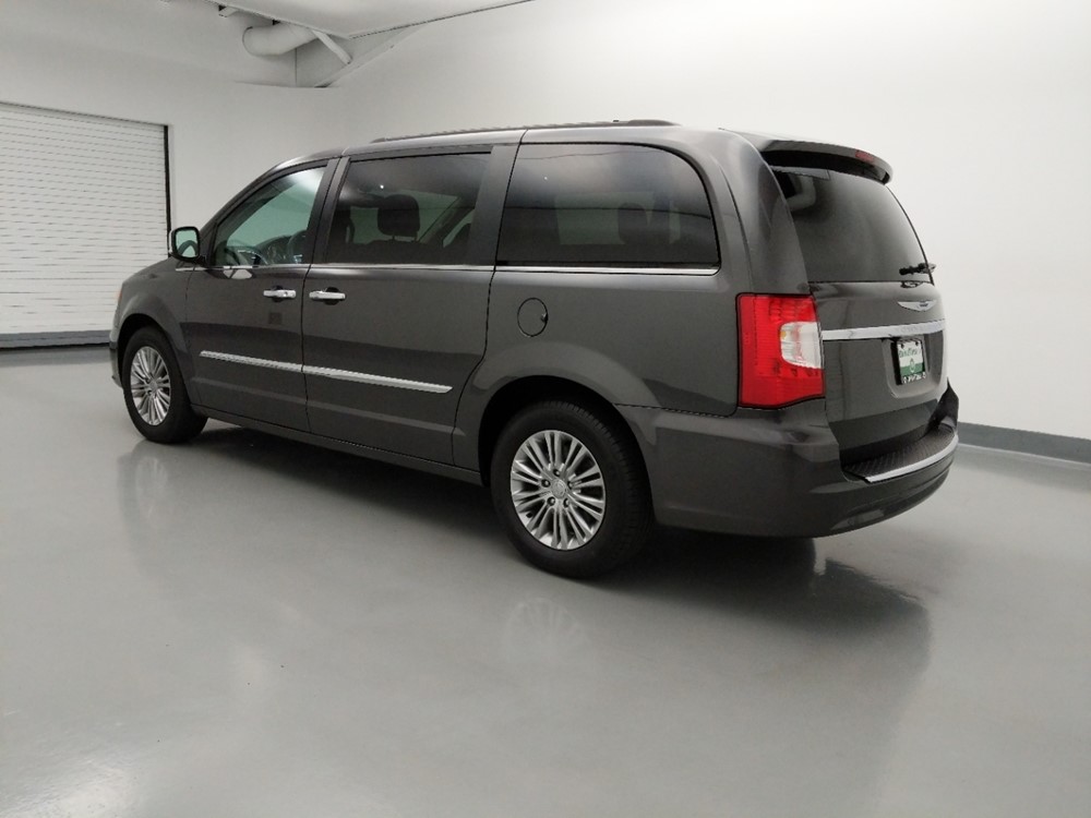 2016 Chrysler Town and Country - Driver Rear Side