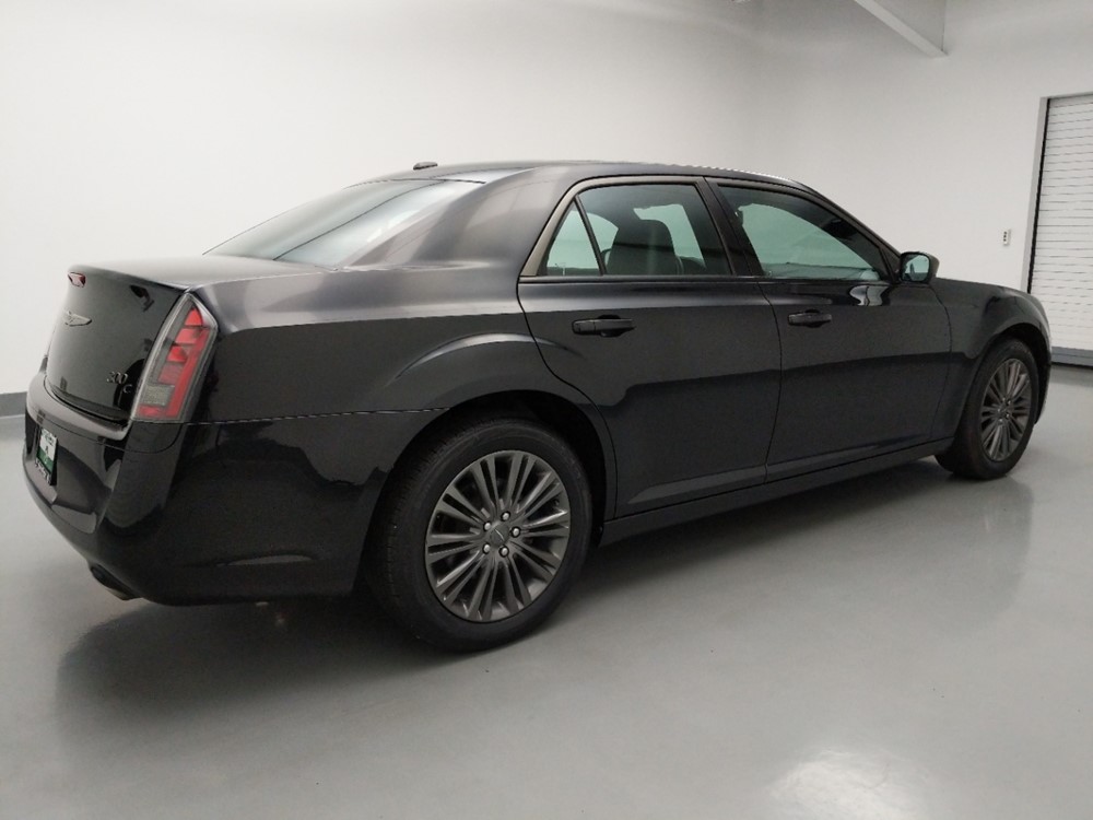 2014 Chrysler 300 - Passenger Rear Side