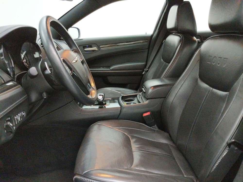 2014 Chrysler 300 - Driver Front Seat