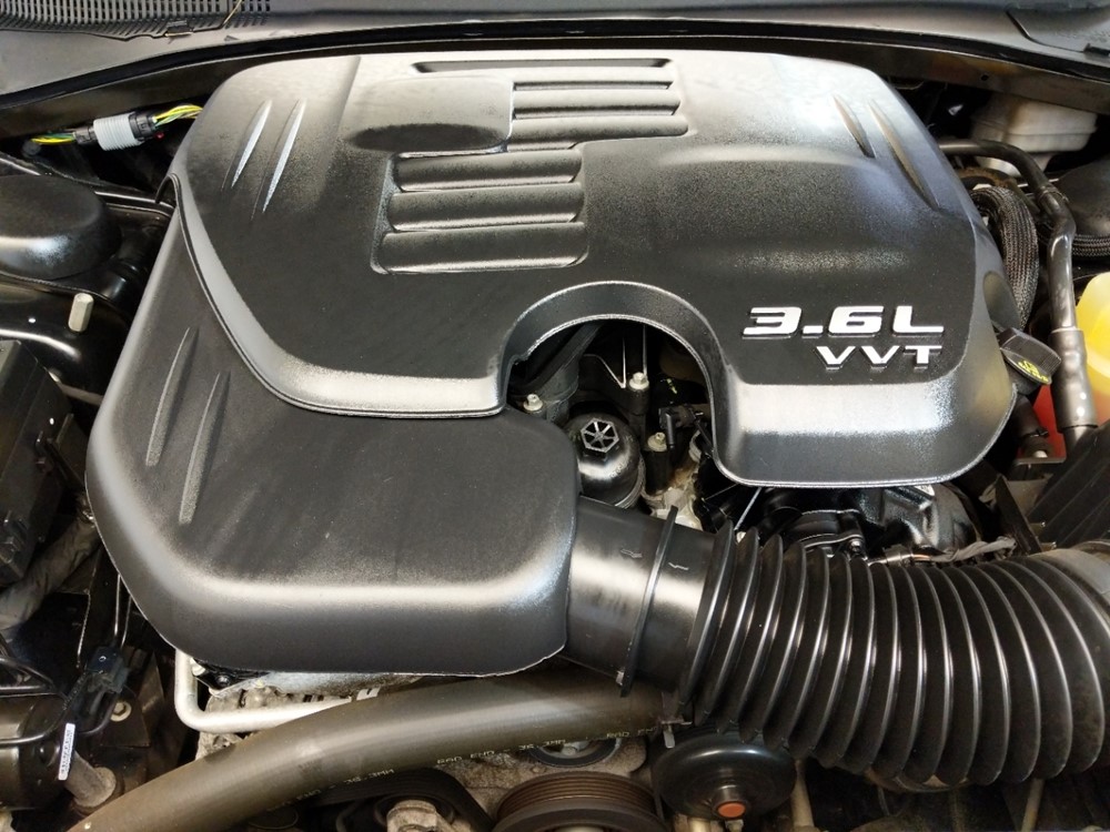 2014 Chrysler 300 - Engine