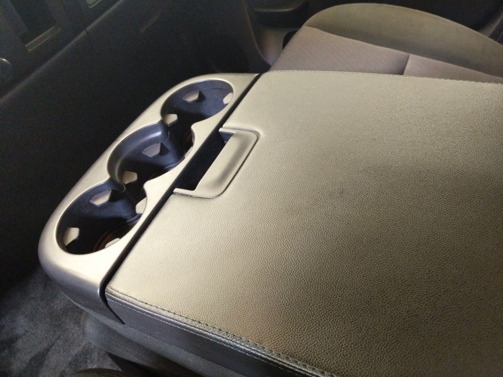 2011 GMC Sierra 1500 - Center Console/Cup Holders