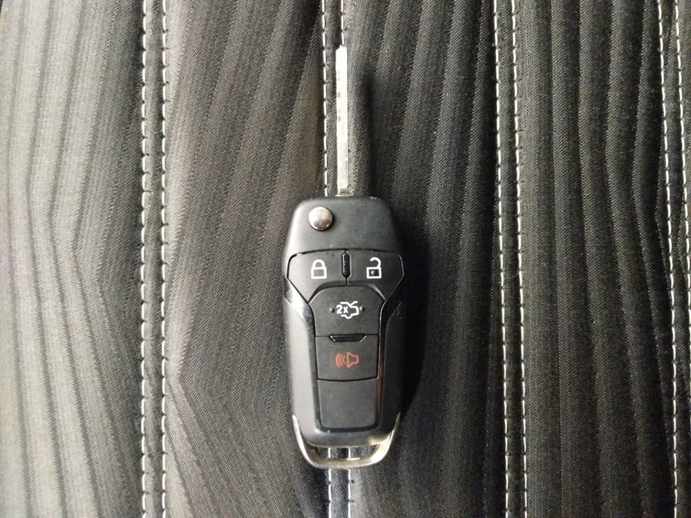 2016 Ford Fusion - Keys