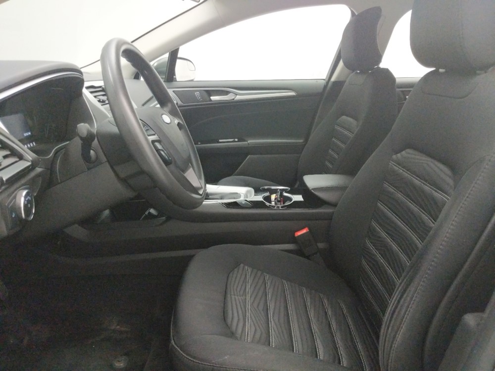 2016 Ford Fusion - Driver Front Seat