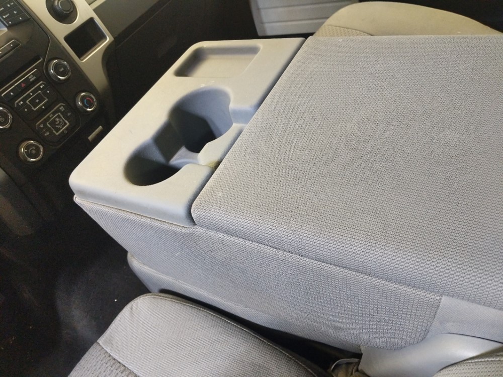 2013 Ford F-150 - Center Console/Cup Holders