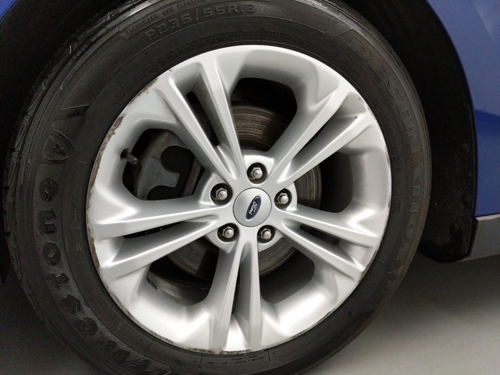 2013 Ford Taurus - Wheel