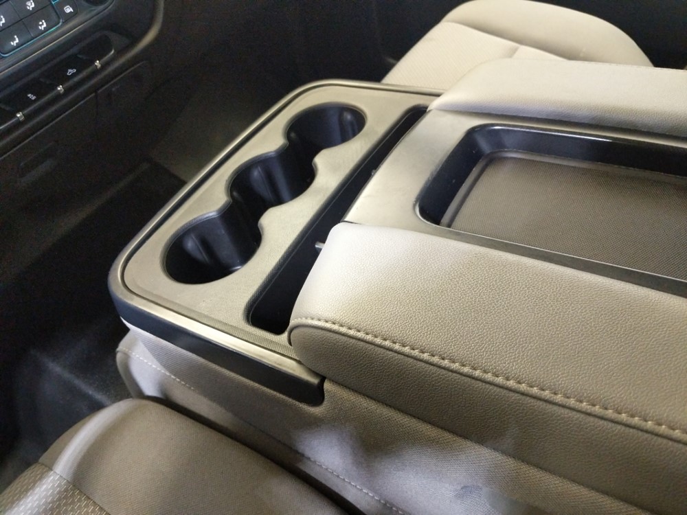 2016 Chevrolet Silverado 1500 - Center Console/Cup Holders