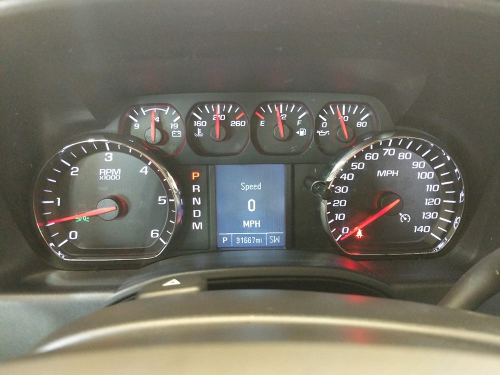 2016 Chevrolet Silverado 1500 - Odometer Close Up