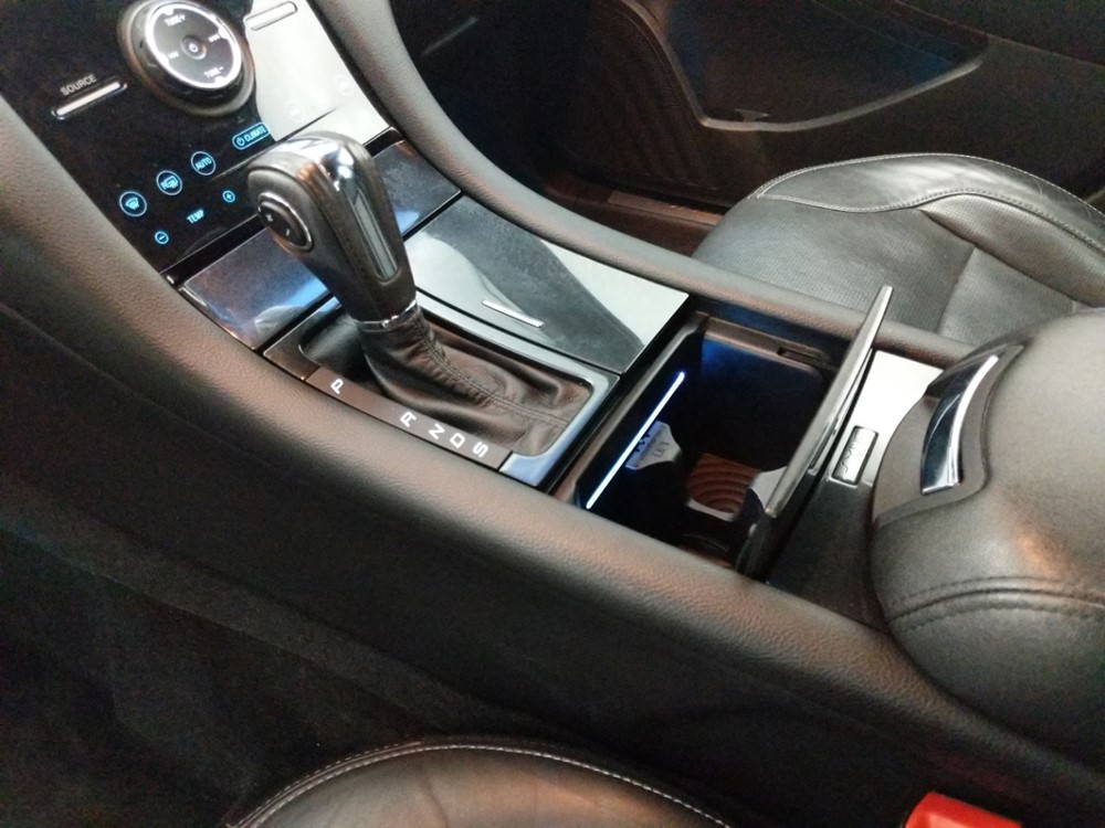 2013 Ford Taurus - Center Console/Cup Holders
