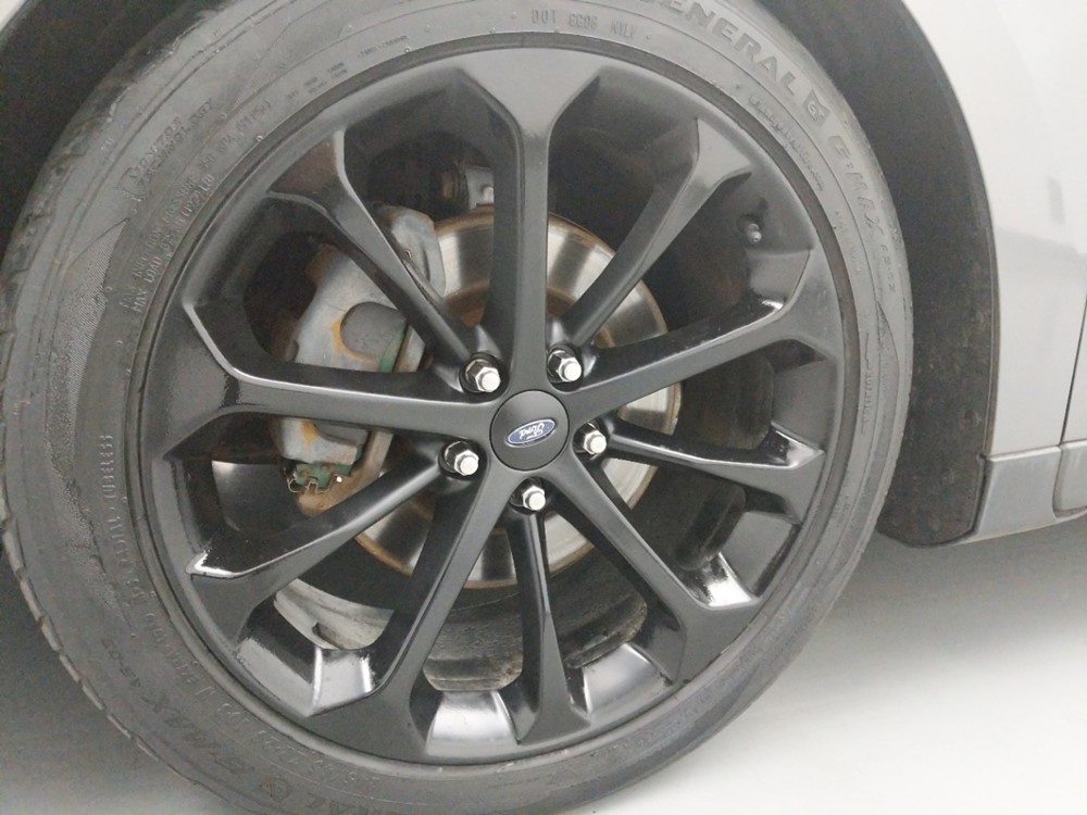 2013 Ford Taurus - Wheel