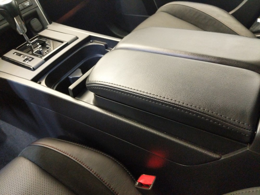 2015 Mazda CX-9 - Center Console/Cup Holders