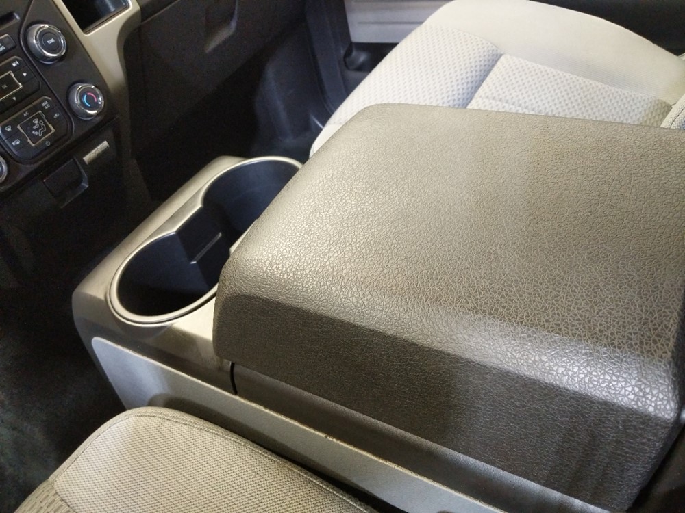 2013 Ford F-150 - Center Console/Cup Holders