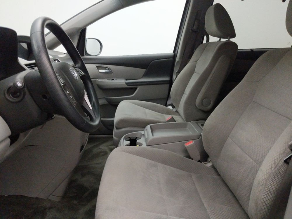2016 Honda Odyssey - Driver Front Seat