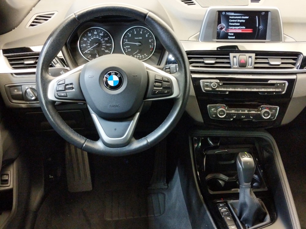 2016 BMW X1 - Driver Dash