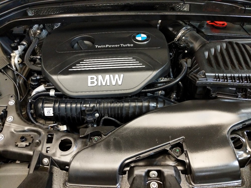 2016 BMW X1 - Engine