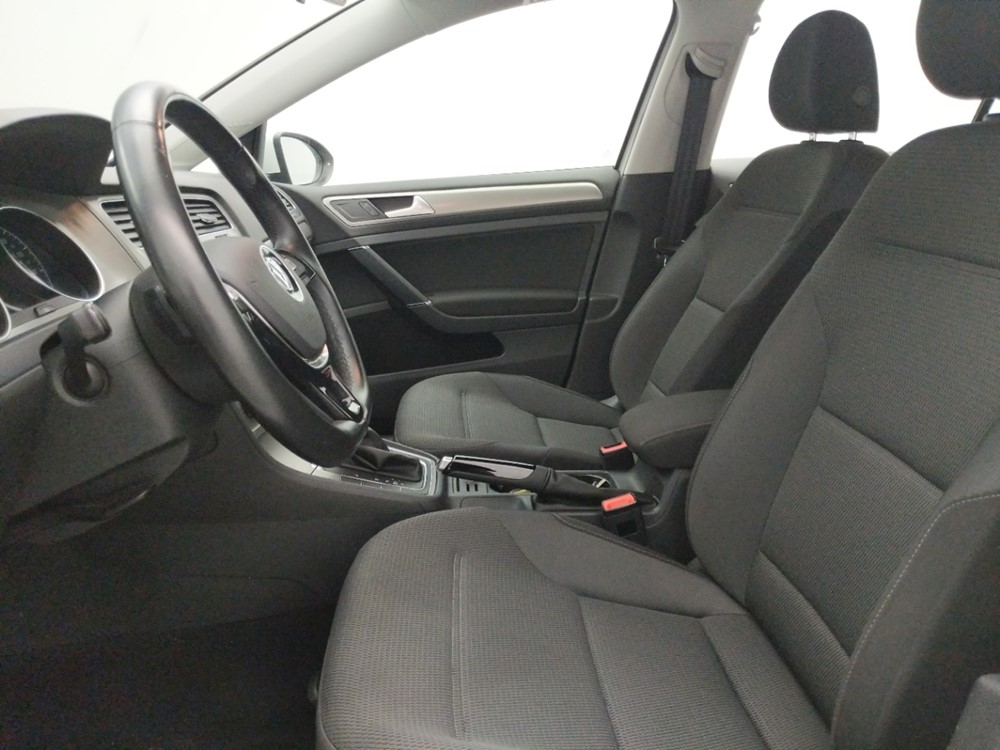 2016 Volkswagen Golf - Driver Front Seat