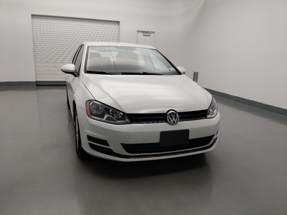 2016 Volkswagen Golf - Passenger Front Hood