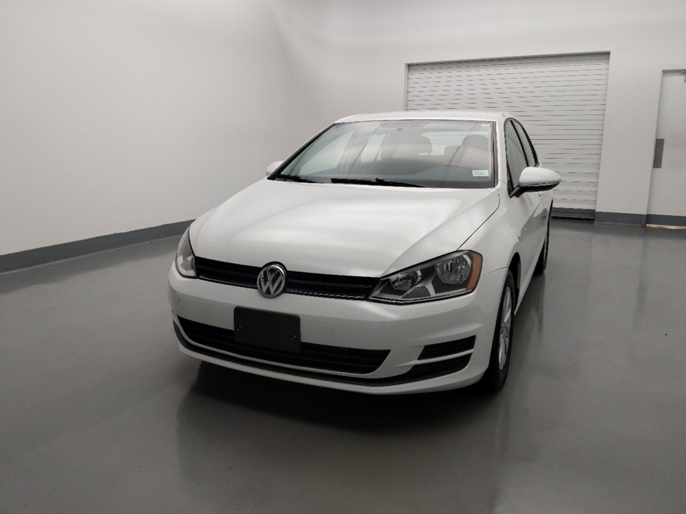 2016 Volkswagen Golf - Driver Front Hood