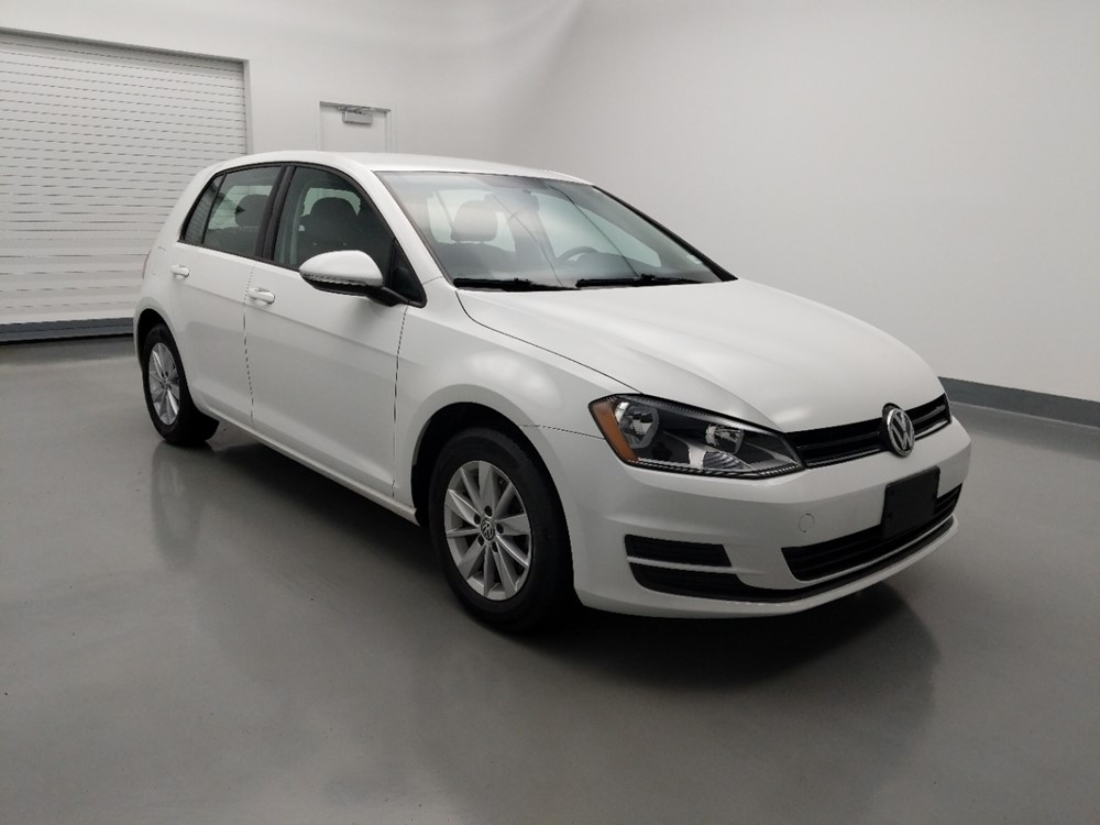 2016 Volkswagen Golf - Passenger Front Bumper