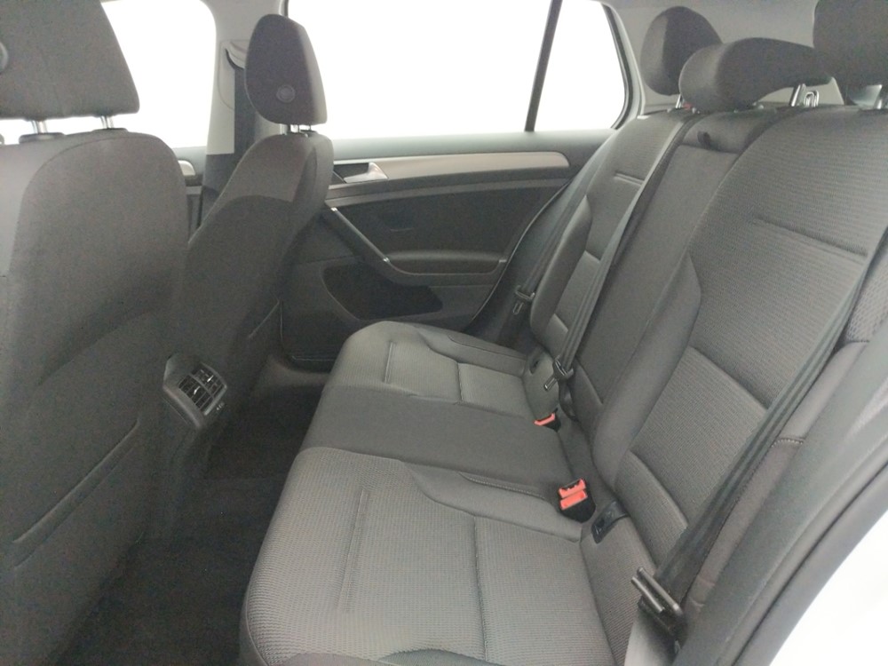 2016 Volkswagen Golf - Driver Rear Seat