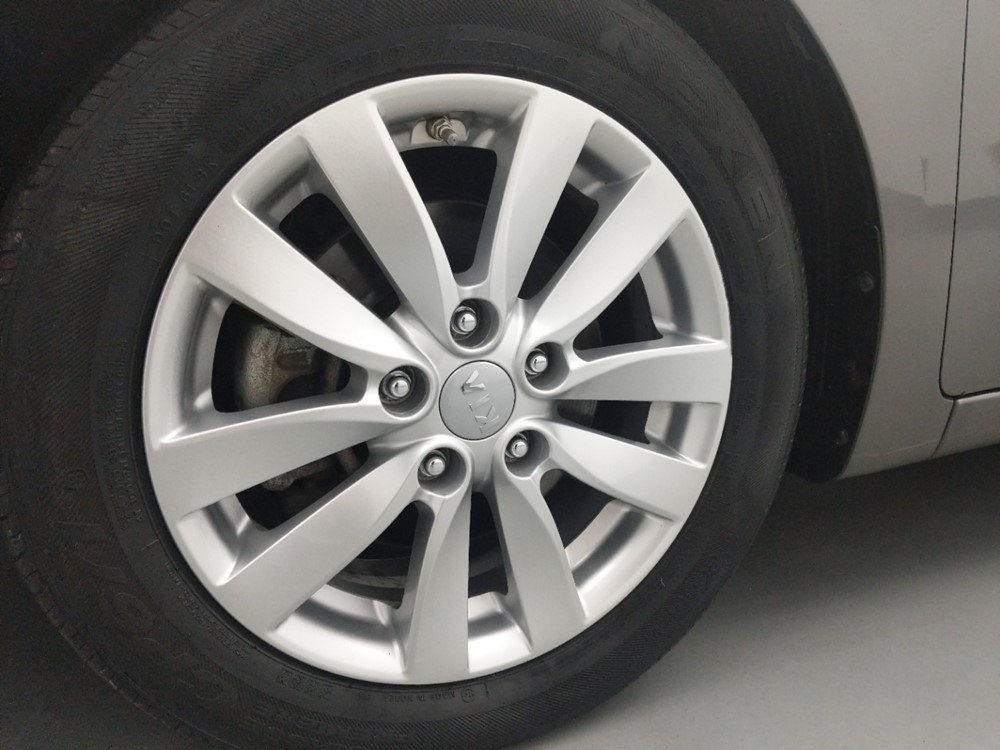 2015 Kia Forte - Wheel