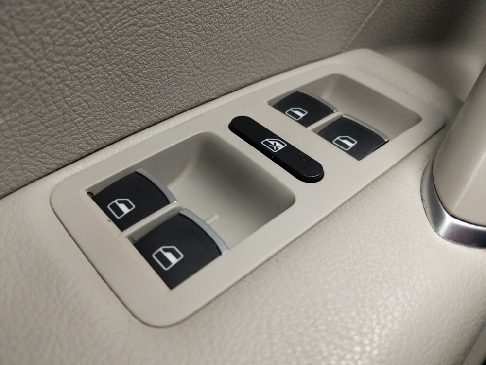 2016 Volkswagen Passat - Driver Power Windows/Lock Control
