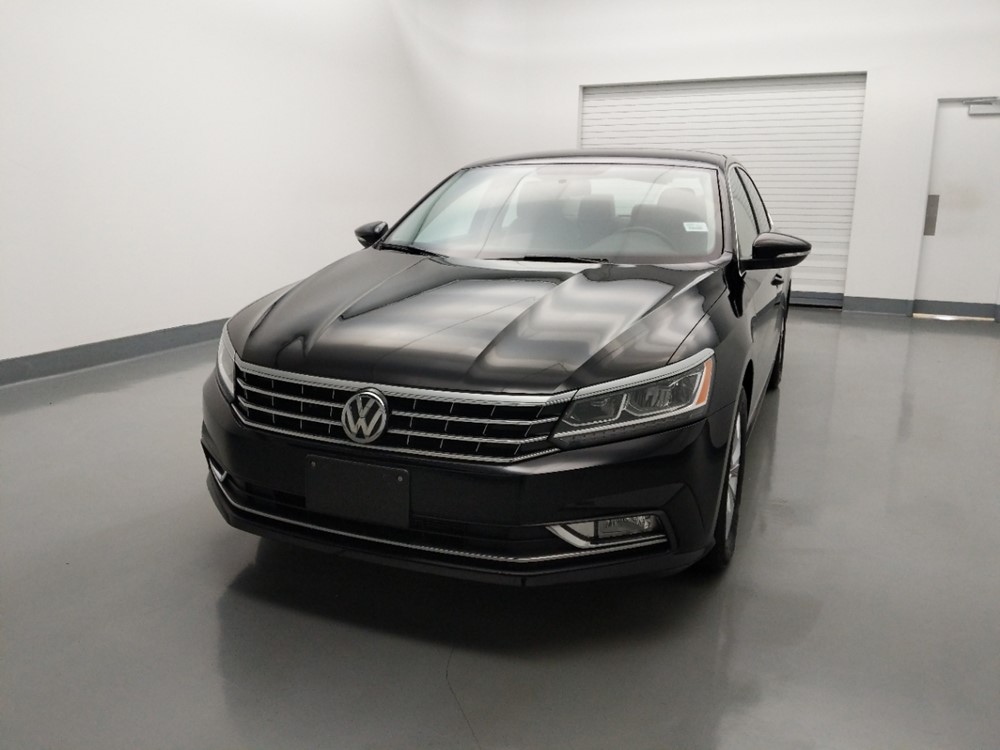 2016 Volkswagen Passat - Driver Front Hood