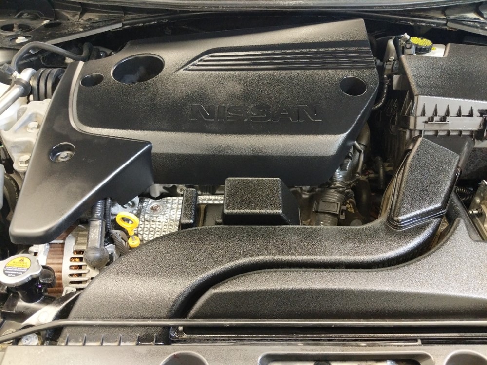 2017 Nissan Altima - Engine