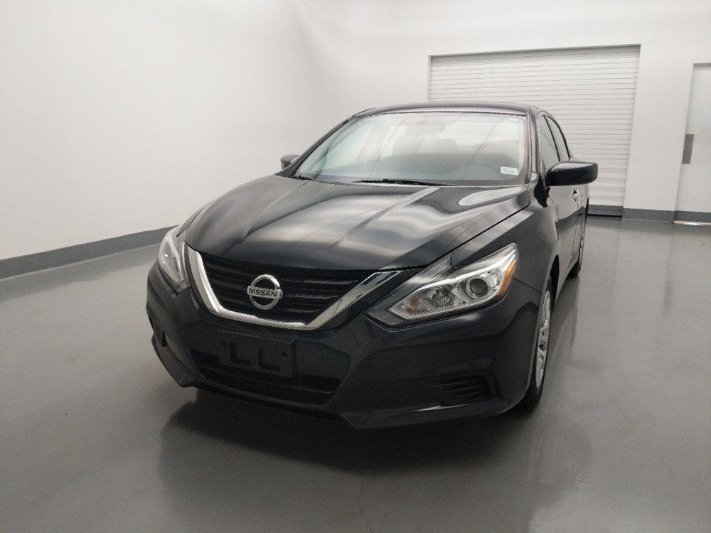 2017 Nissan Altima - Driver Front Hood