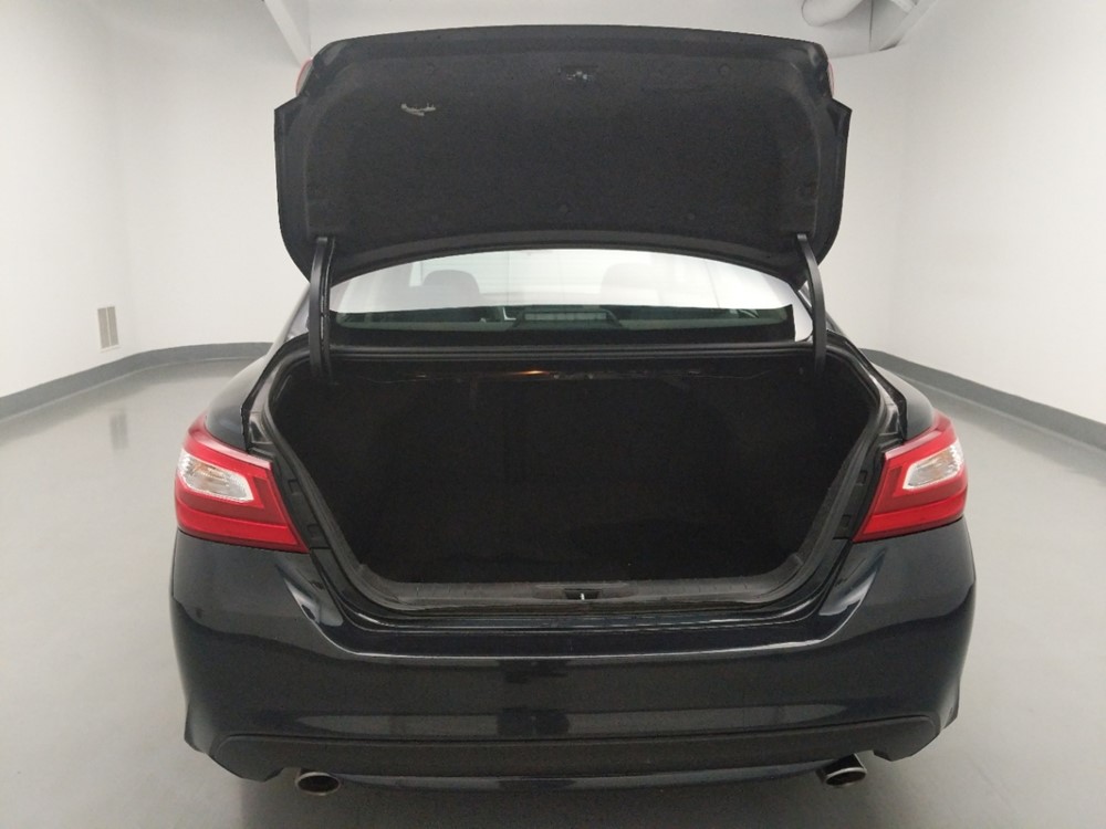 2017 Nissan Altima - Trunk