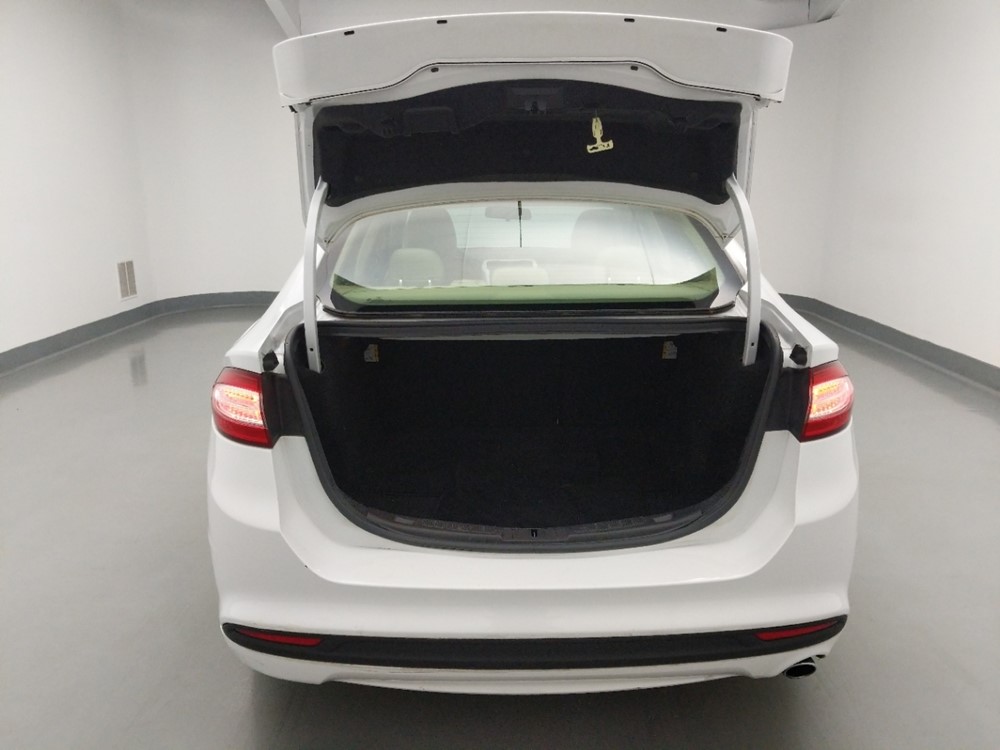 2016 Ford Fusion - Trunk