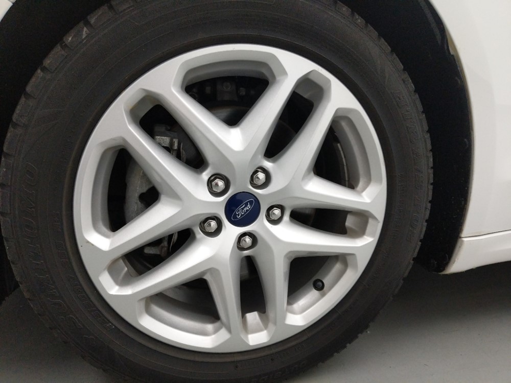 2016 Ford Fusion - Wheel