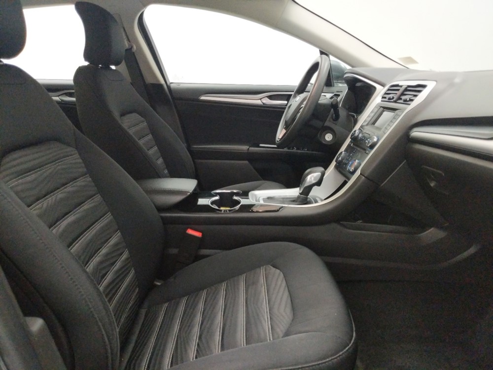 2016 Ford Fusion - Passenger Front Seat