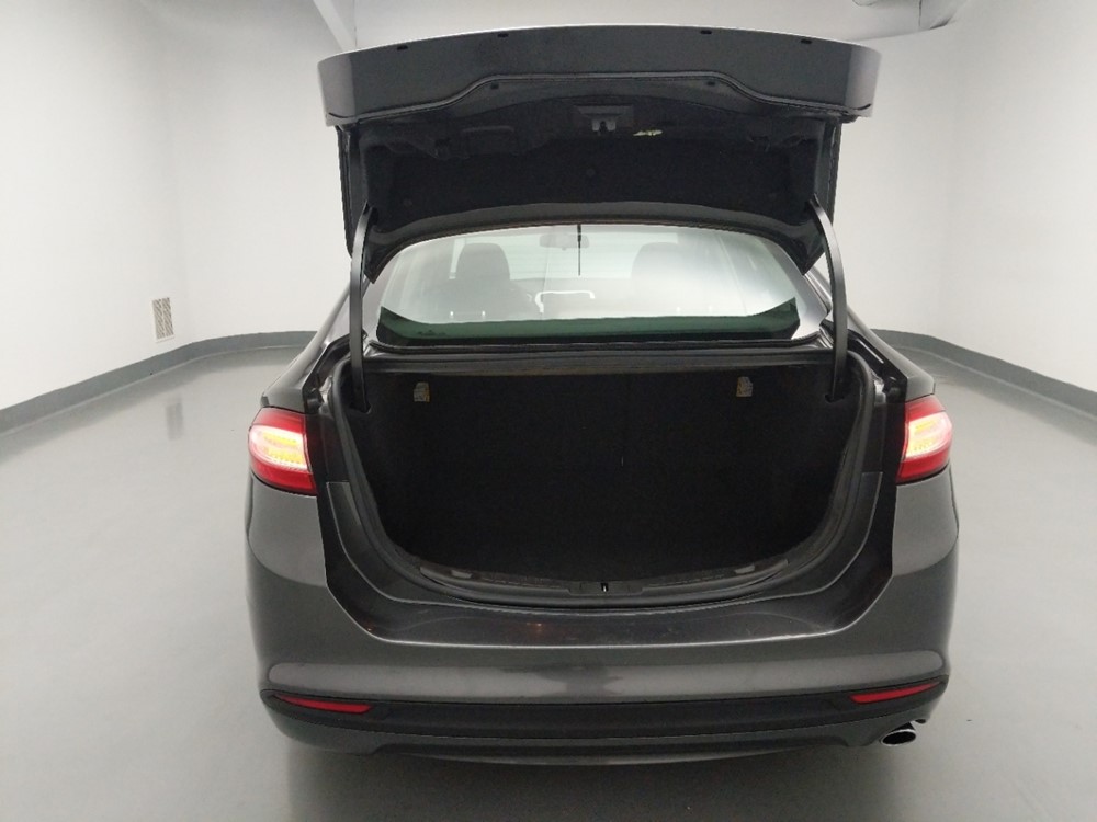 2016 Ford Fusion - Trunk