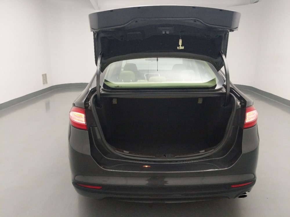2016 Ford Fusion - Trunk