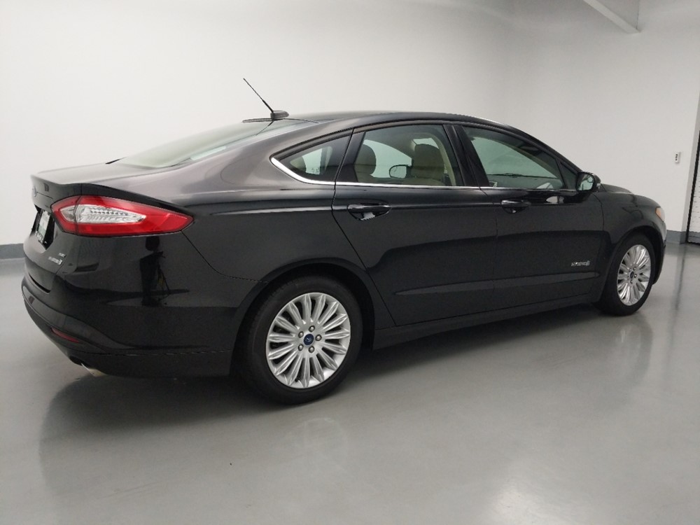 2016 Ford Fusion - Passenger Rear Side