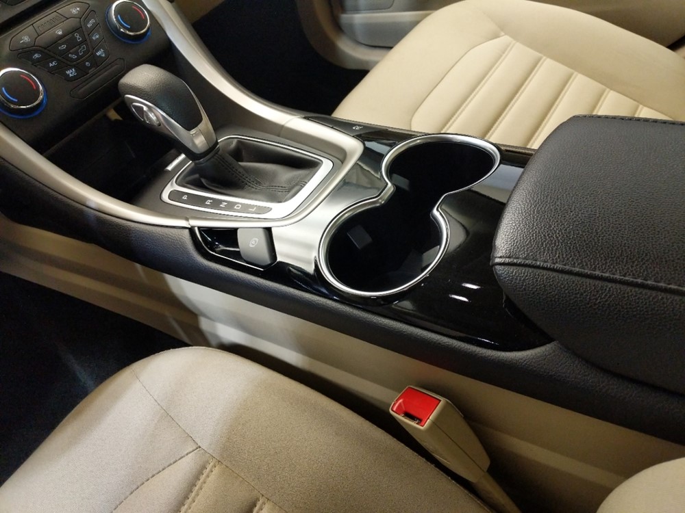 2016 Ford Fusion - Center Console/Cup Holders