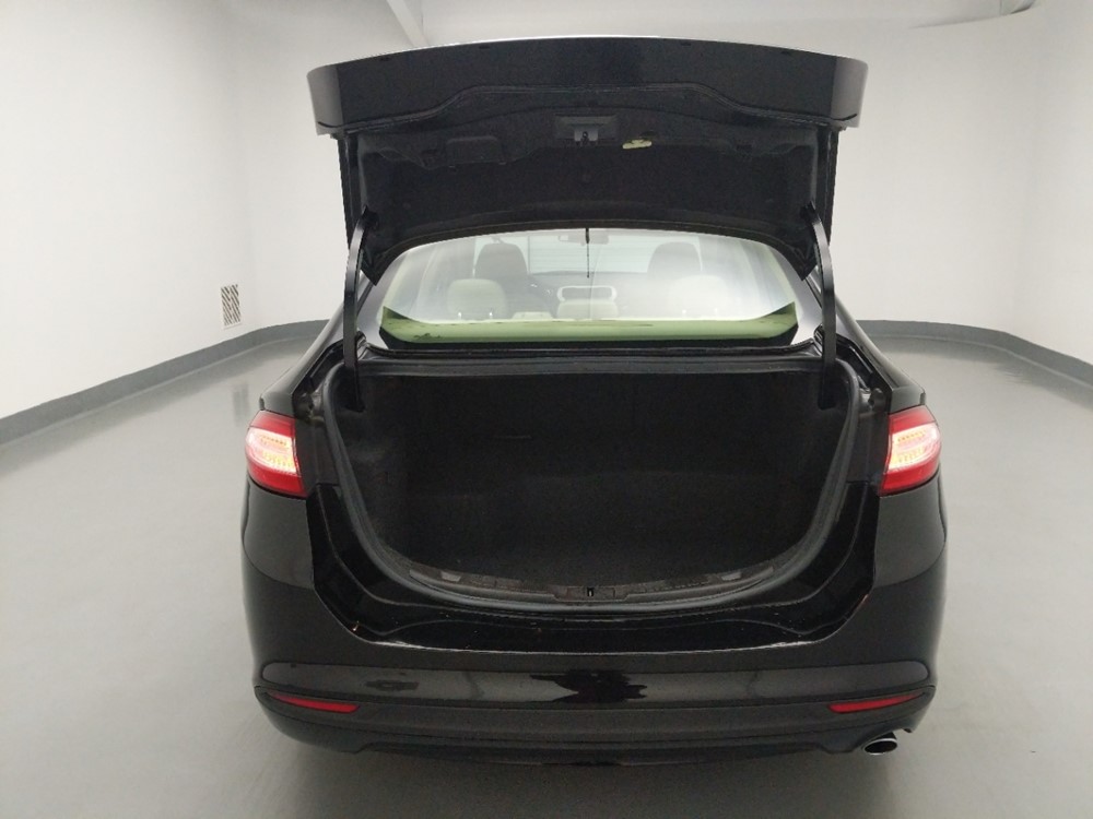 2016 Ford Fusion - Trunk