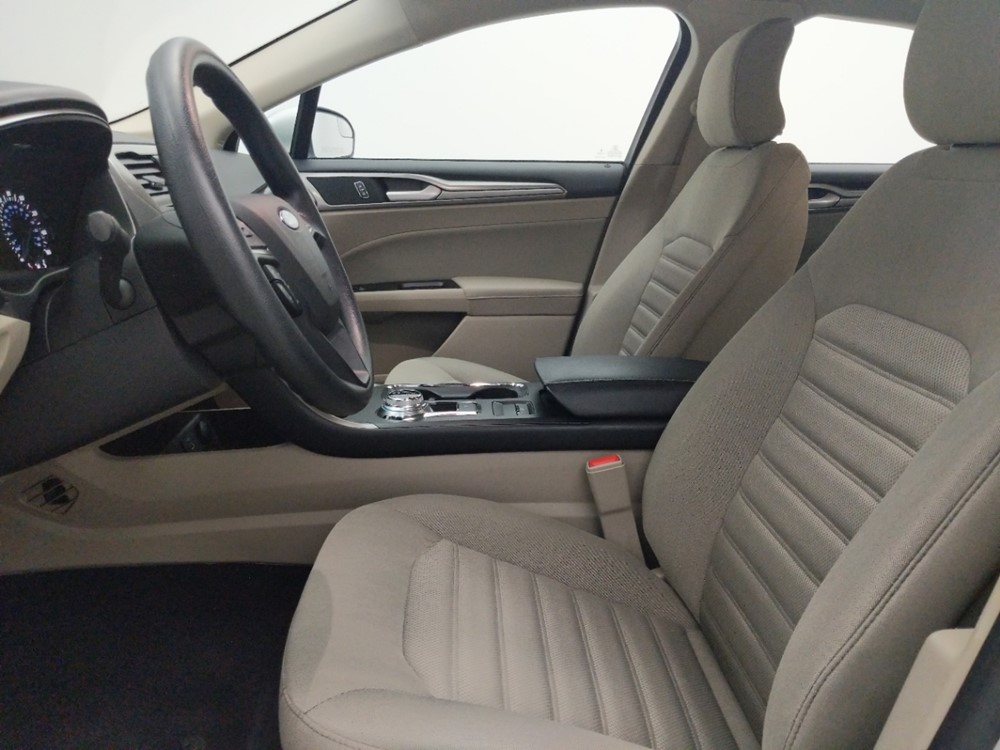 2017 Ford Fusion - Driver Front Seat