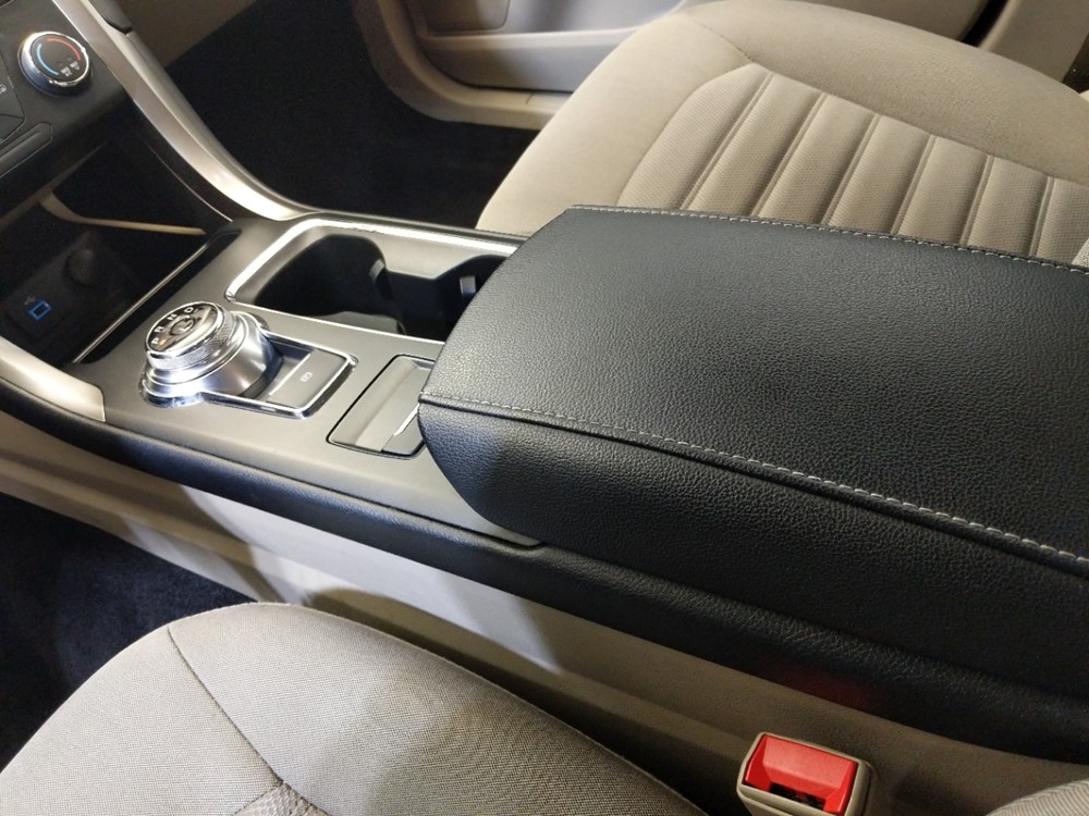 2017 Ford Fusion - Center Console/Cup Holders