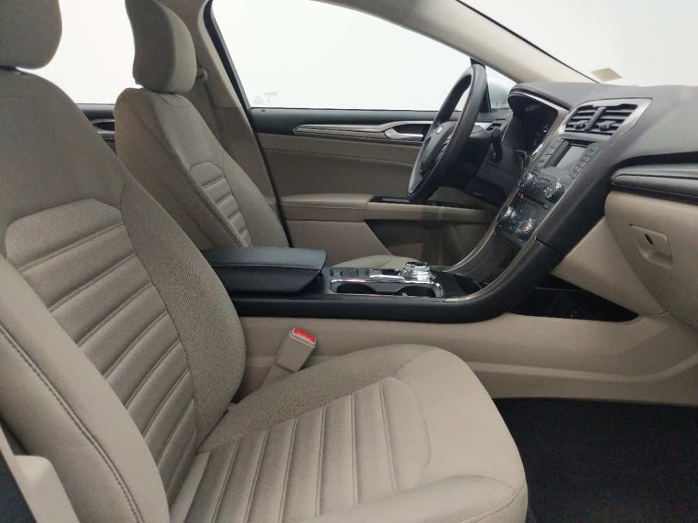 2017 Ford Fusion - Passenger Front Seat