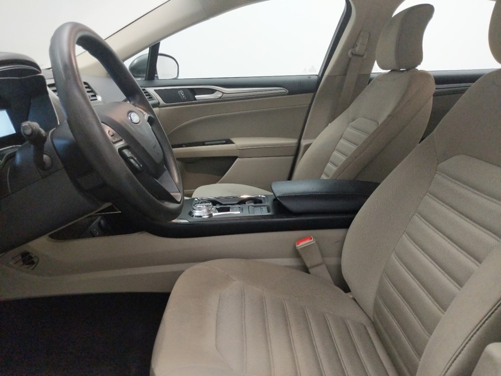 2017 Ford Fusion - Driver Front Seat