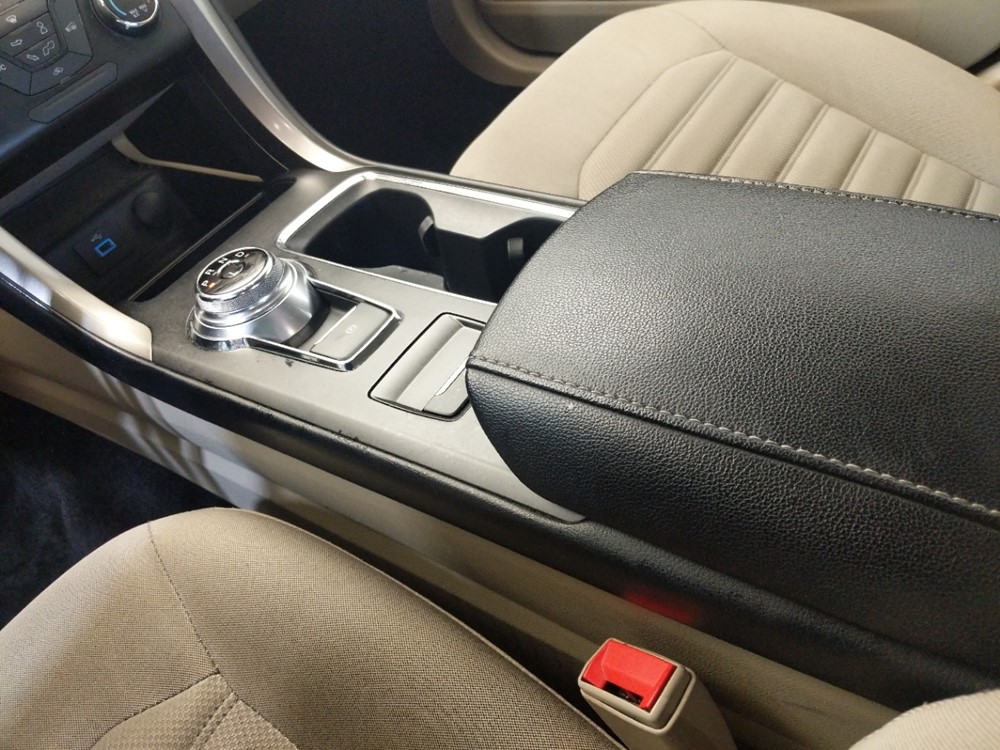 2017 Ford Fusion - Center Console/Cup Holders