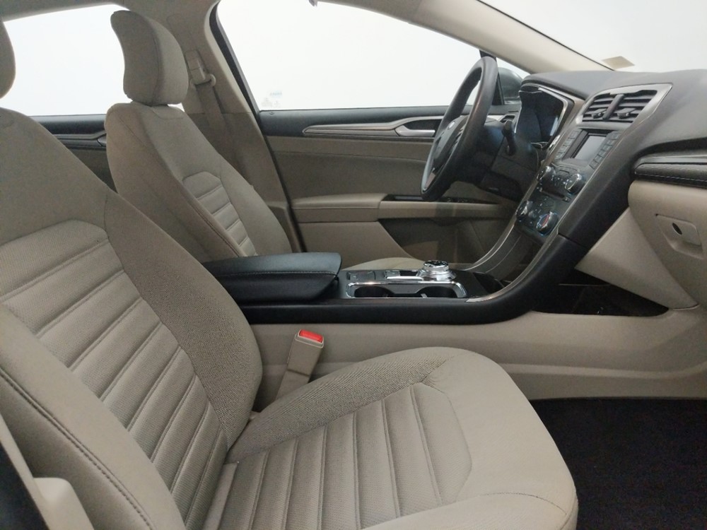 2017 Ford Fusion - Passenger Front Seat