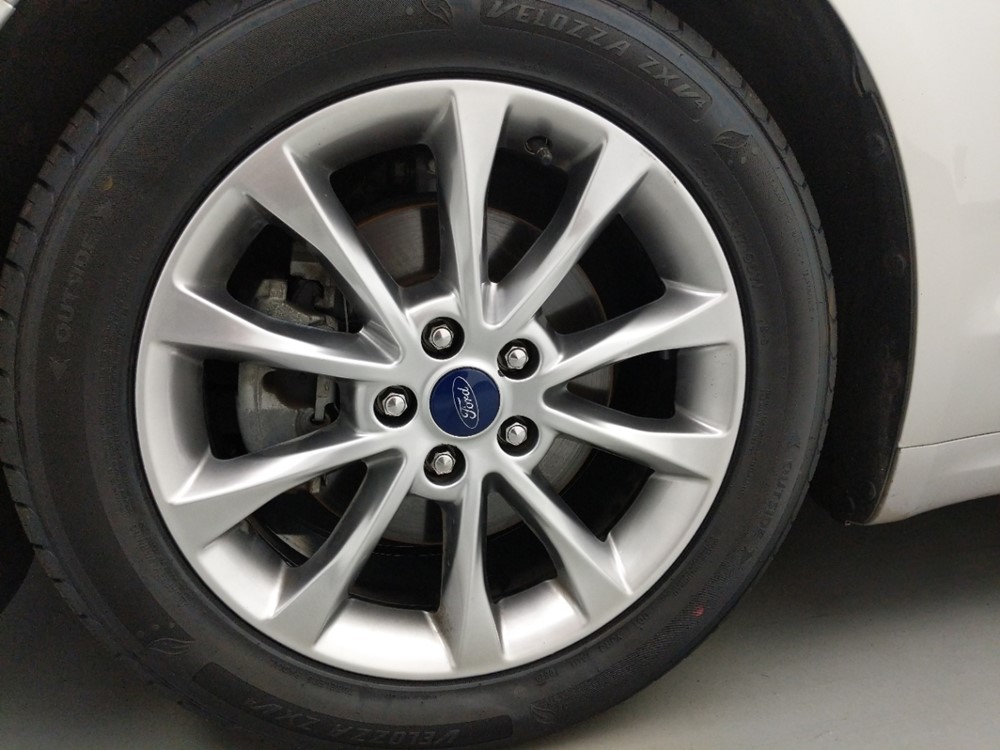 2017 Ford Fusion - Wheel