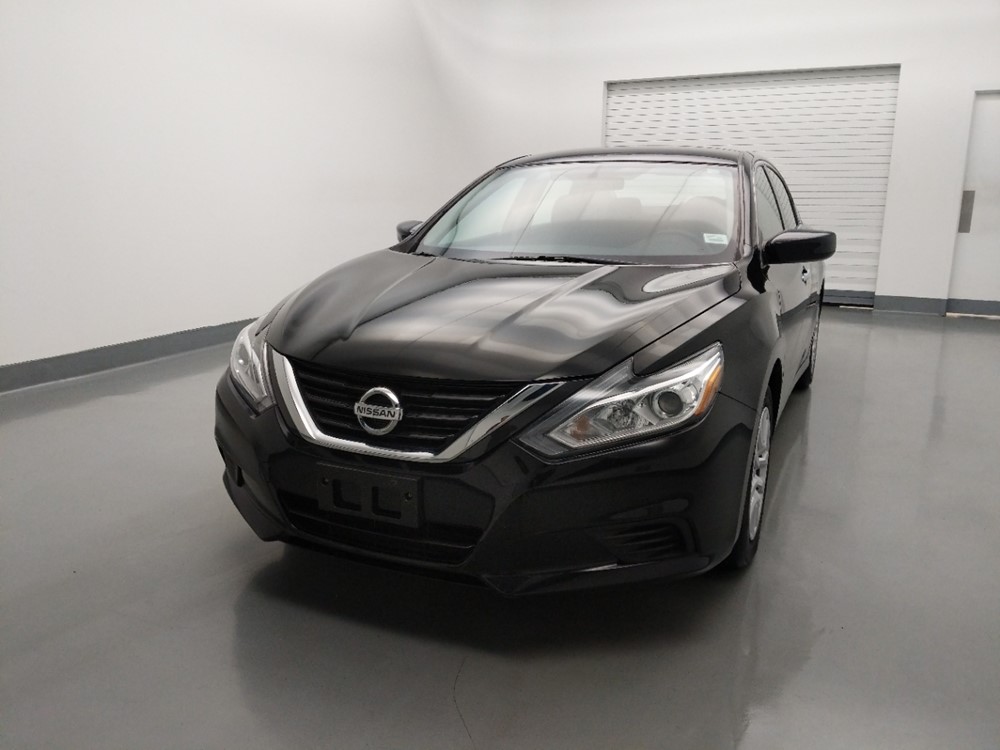 2017 Nissan Altima - Driver Front Hood